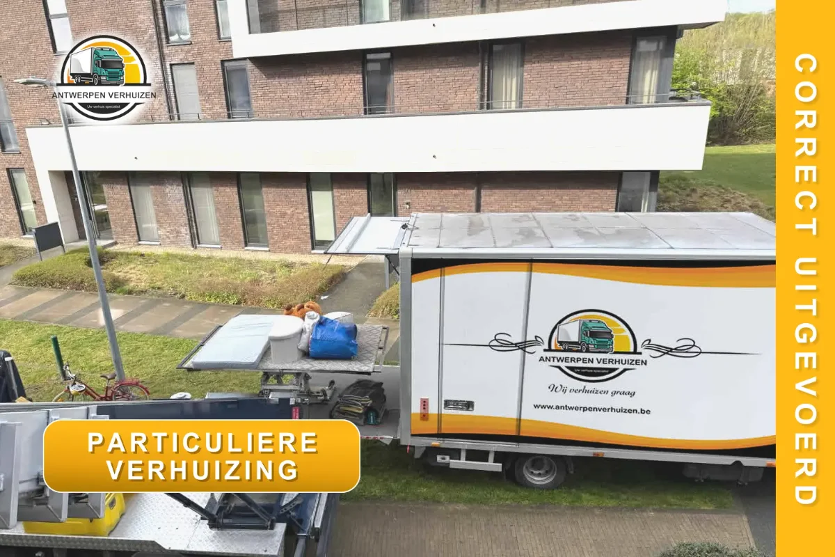 Particuliere verhuizing in Antwerpen met ladderlift en verhuiswagen